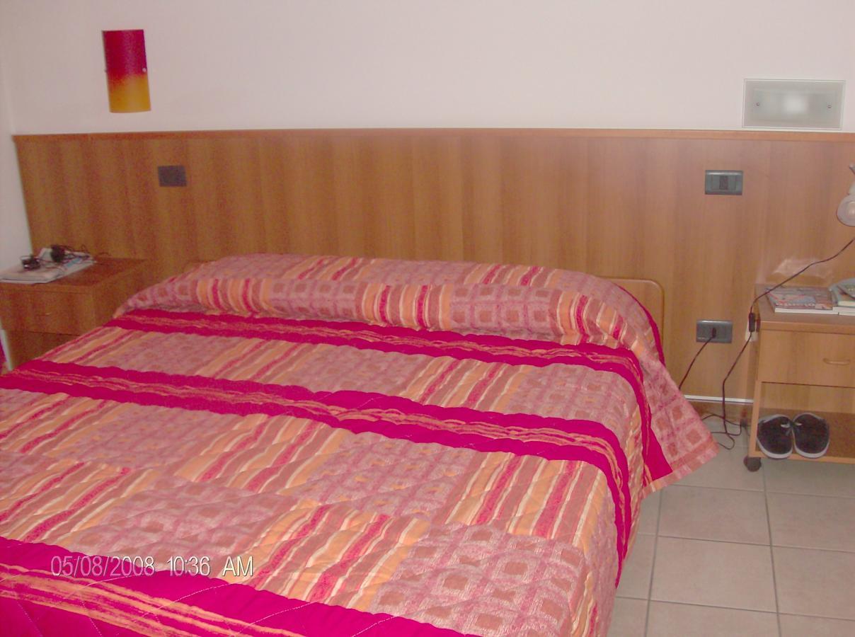 Borromeo Residenze Service S.A.S Peschiera Borromeo Zewnętrze zdjęcie